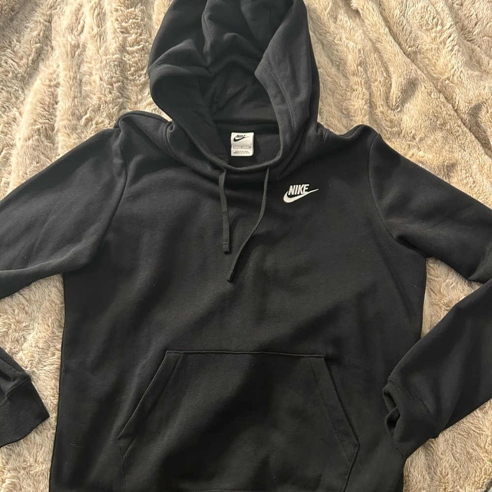 Nike Black Hoodie with Classic Pullover Design
